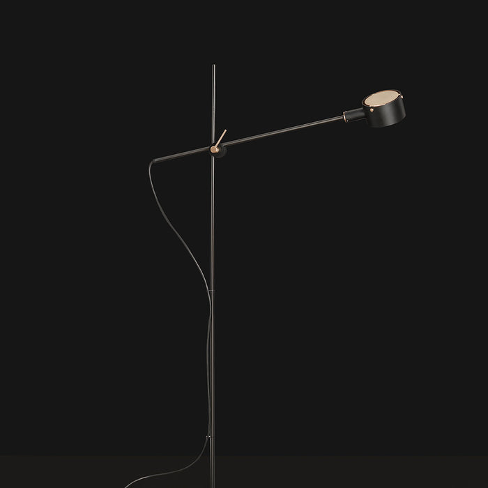 G.O. LED Floor Lamp in Detail.
