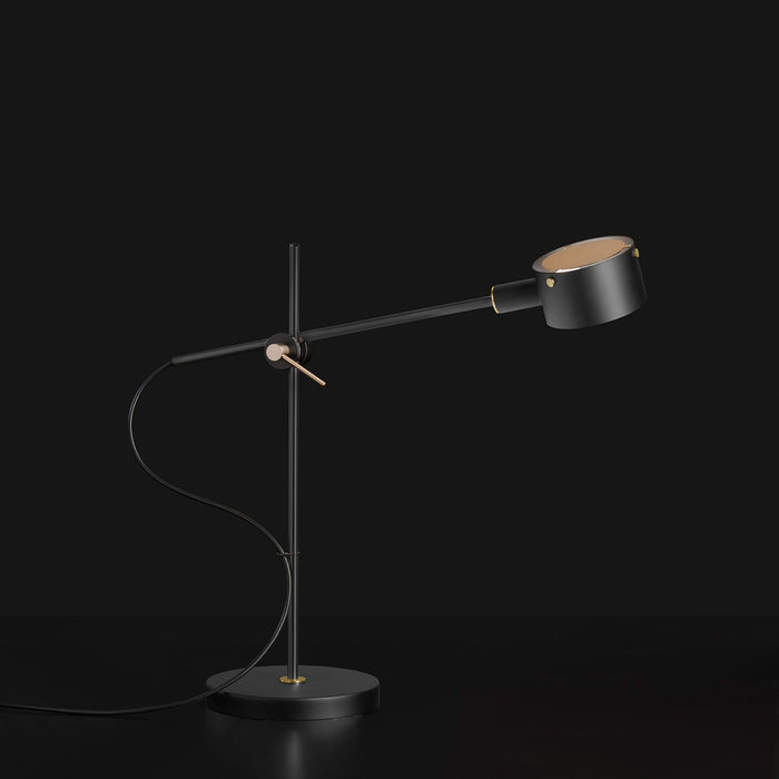 G.O. LED Table Lamp in Detail.