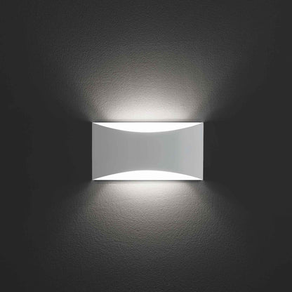 Kelly Wall Light.