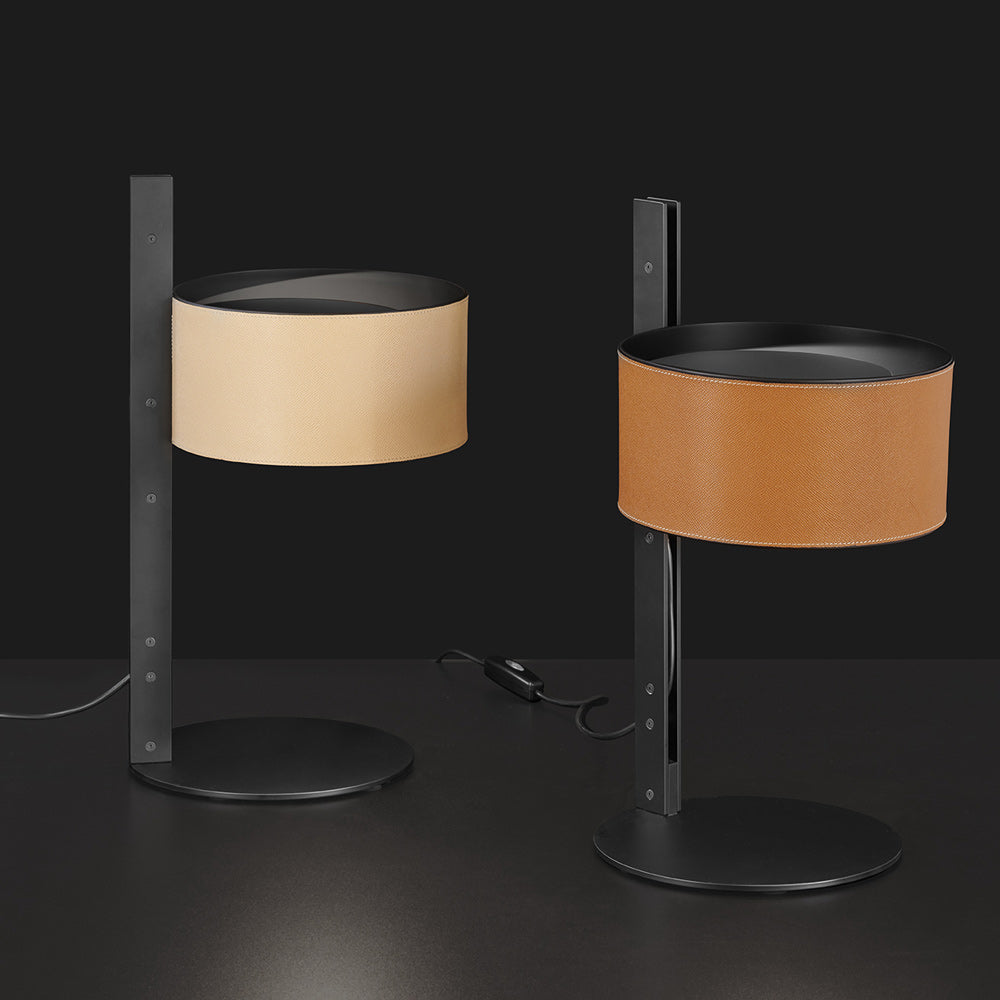 Parallel Table Lamp in Detail.