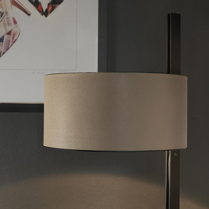 Parallel Table Lamp in Detail.