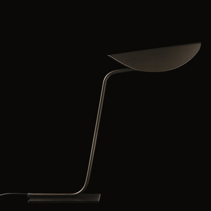 Plume Table Lamp in Detail.