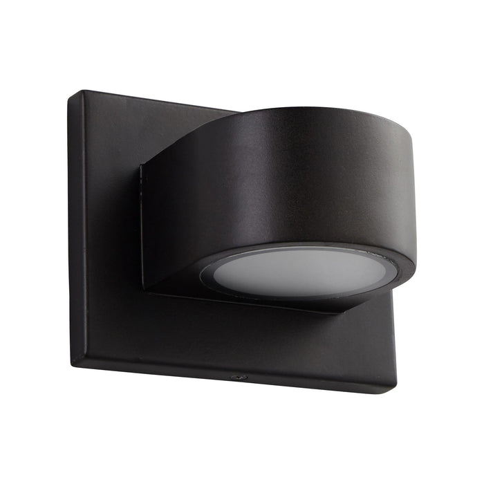 Eris Outdoor LED Wall Light in Oiled Bronze (Large).