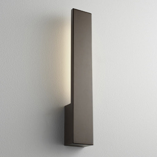 Icon LED Wall Light in Detail.