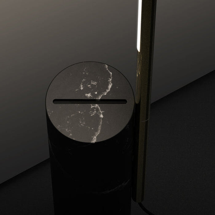 T.O LED Floor Lamp in Detail.