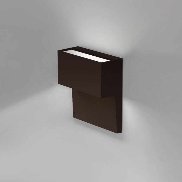 Piano LED Wall Light in Bronze (13W/3000K).