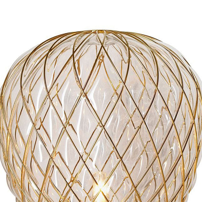 Pinecone Table Lamp in Detail.