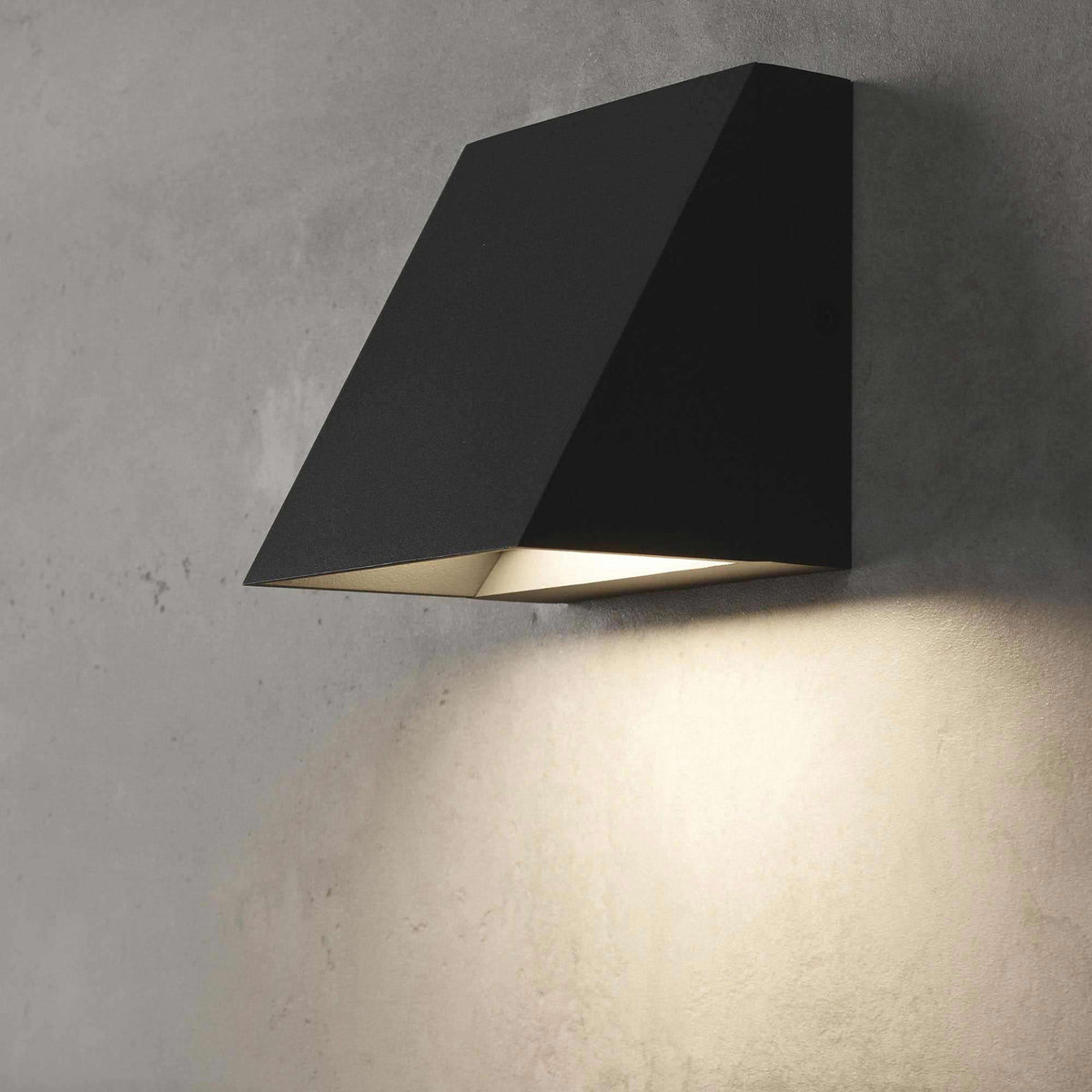 Pitch Single Outdoor LED Wall Light in Detail.