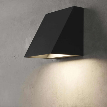 Pitch Single Outdoor LED Wall Light in Detail.