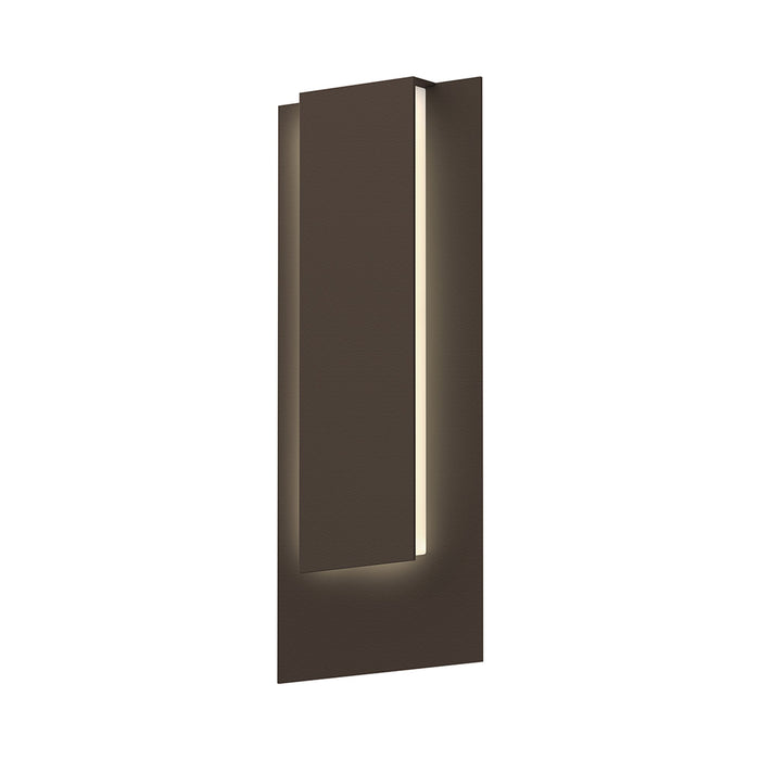 Reveal Outdoor LED Wall Light in Large/Textured Bronze.