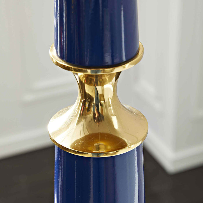 Versailles Floor Lamp in Detail.