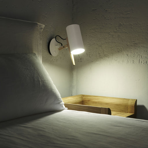Scantling Wall Light in bedroom.