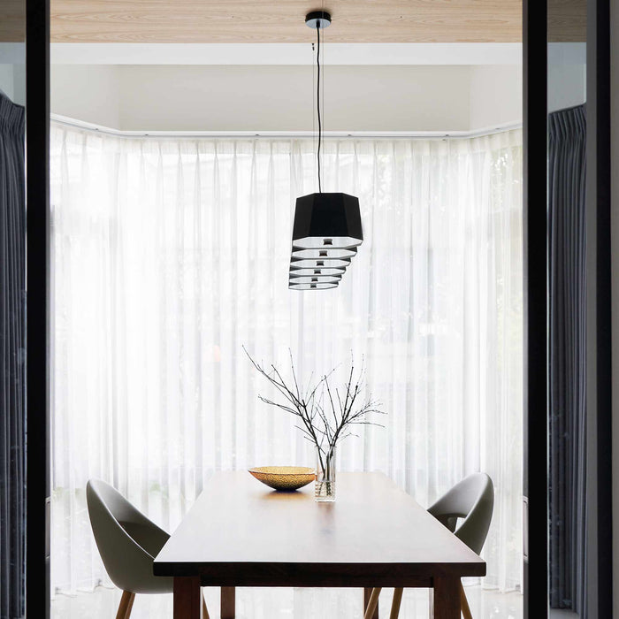 Zhe Linear Pendant Light in dining room.