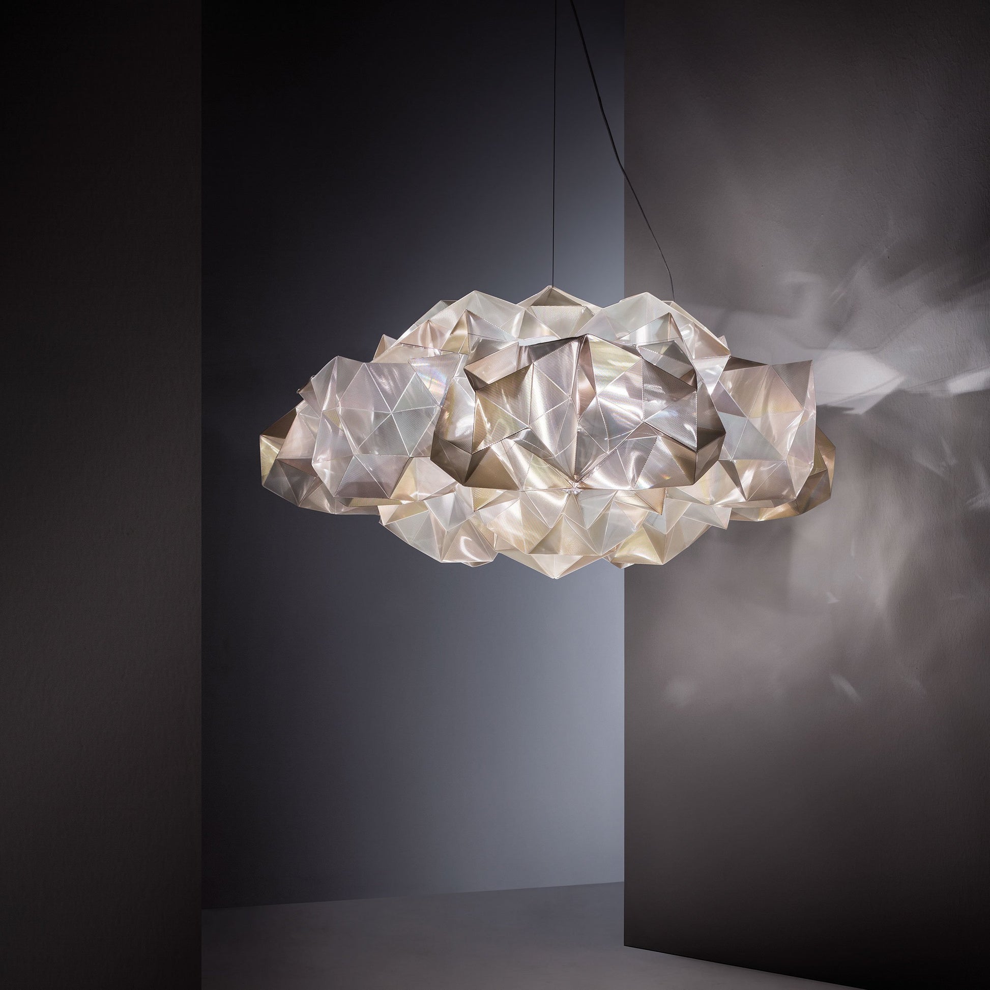 Drusa LED Pendant Light in Detail.