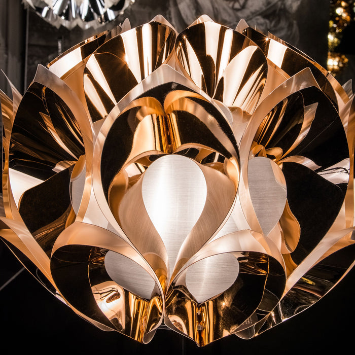 Flora LED Floor Lamp in Detail.
