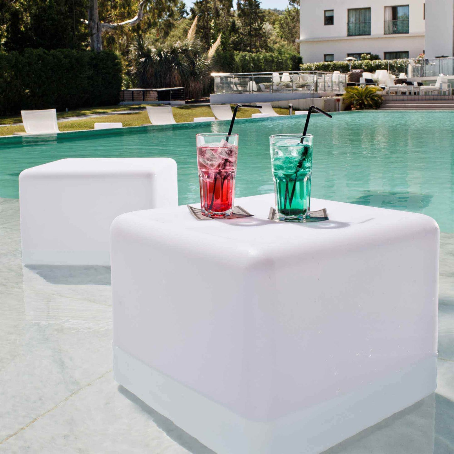 Cube Bluetooth Outdoor LED Lamp in Outside Area.