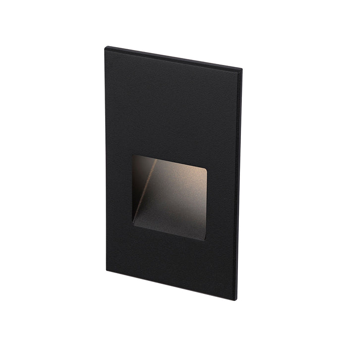 Step Light Outdoor LED Wall Light in Vertical/Black.