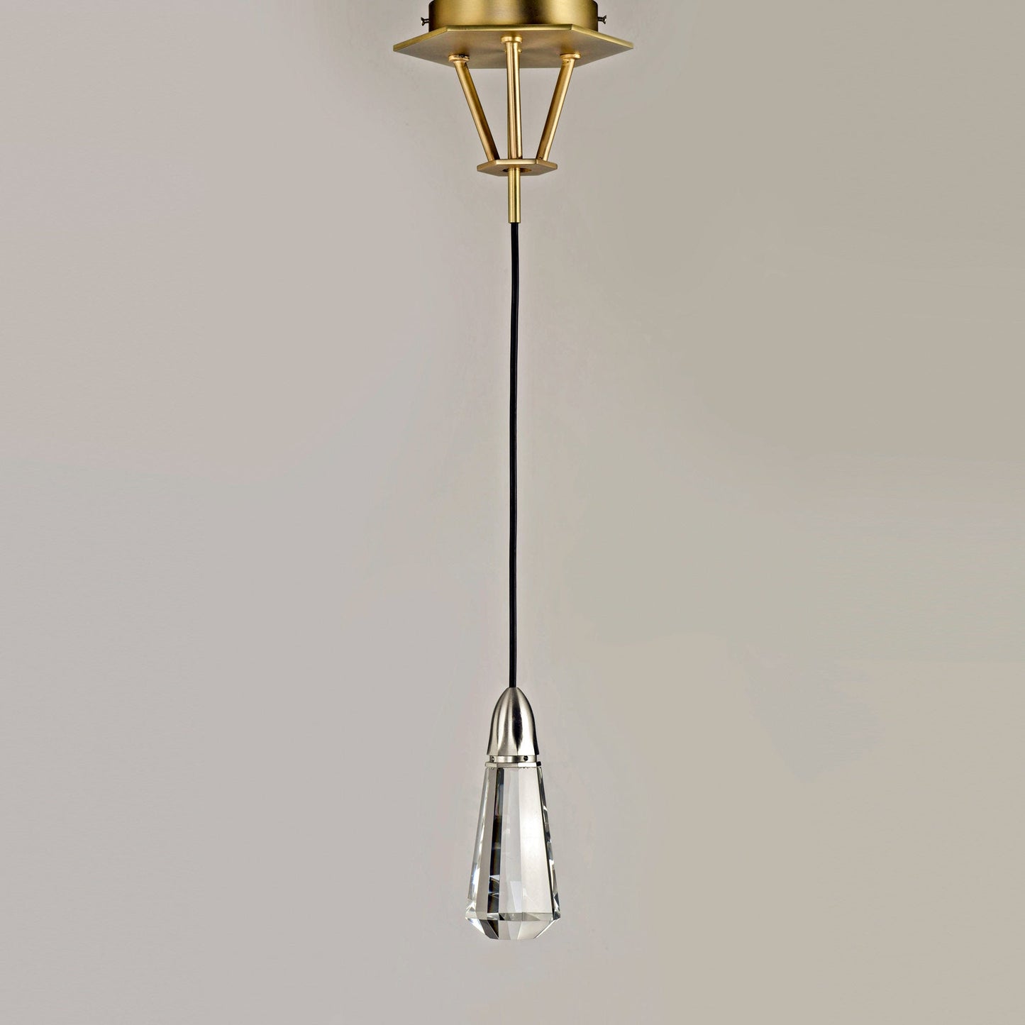 10 Carat LED Pendant Light in Detail.