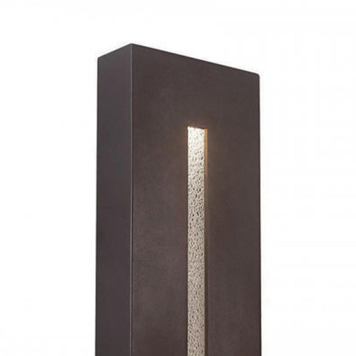 Tao Outdoor LED Wall Light in Detail.