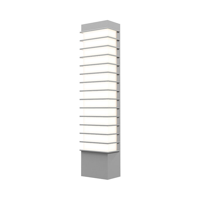 Tawa™ Outdoor LED Wall Light in Textured Gray (21" Slim).