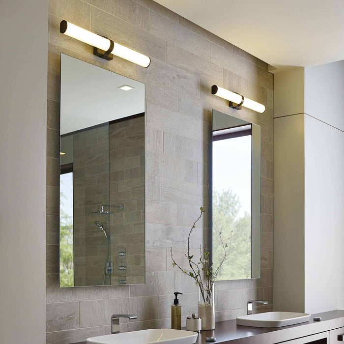 Lynk LED Bath Vanity Light in bathroom.