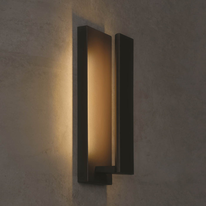 Nate Outdoor LED Wall Light in Detail.