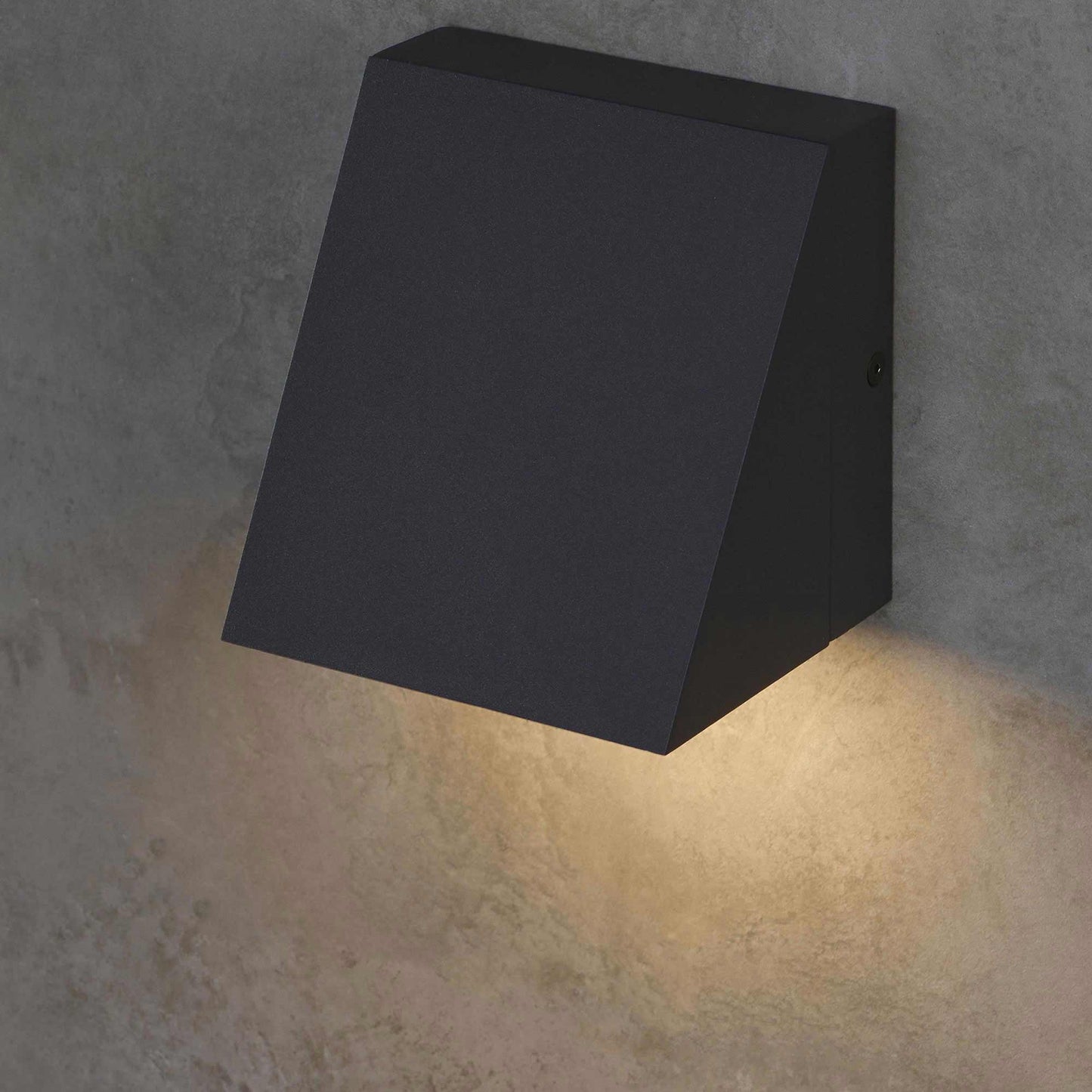 Pitch Single Outdoor LED Wall Light in Detail.