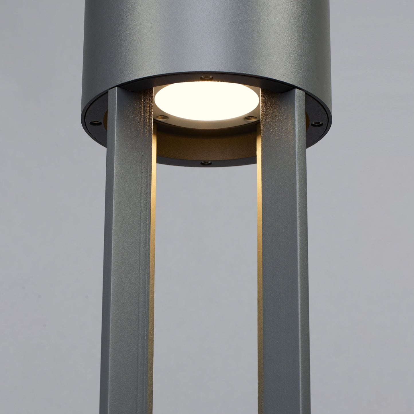 Turbo Outdoor LED Light Column in Detail.