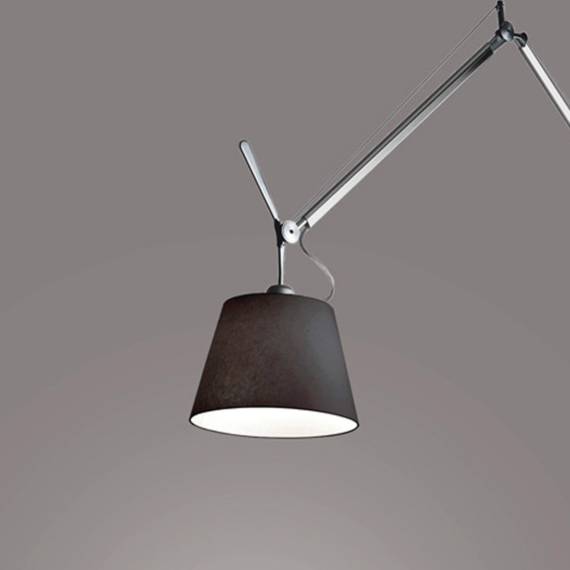 Tolomeo Mega Floor Lamp in Detail.