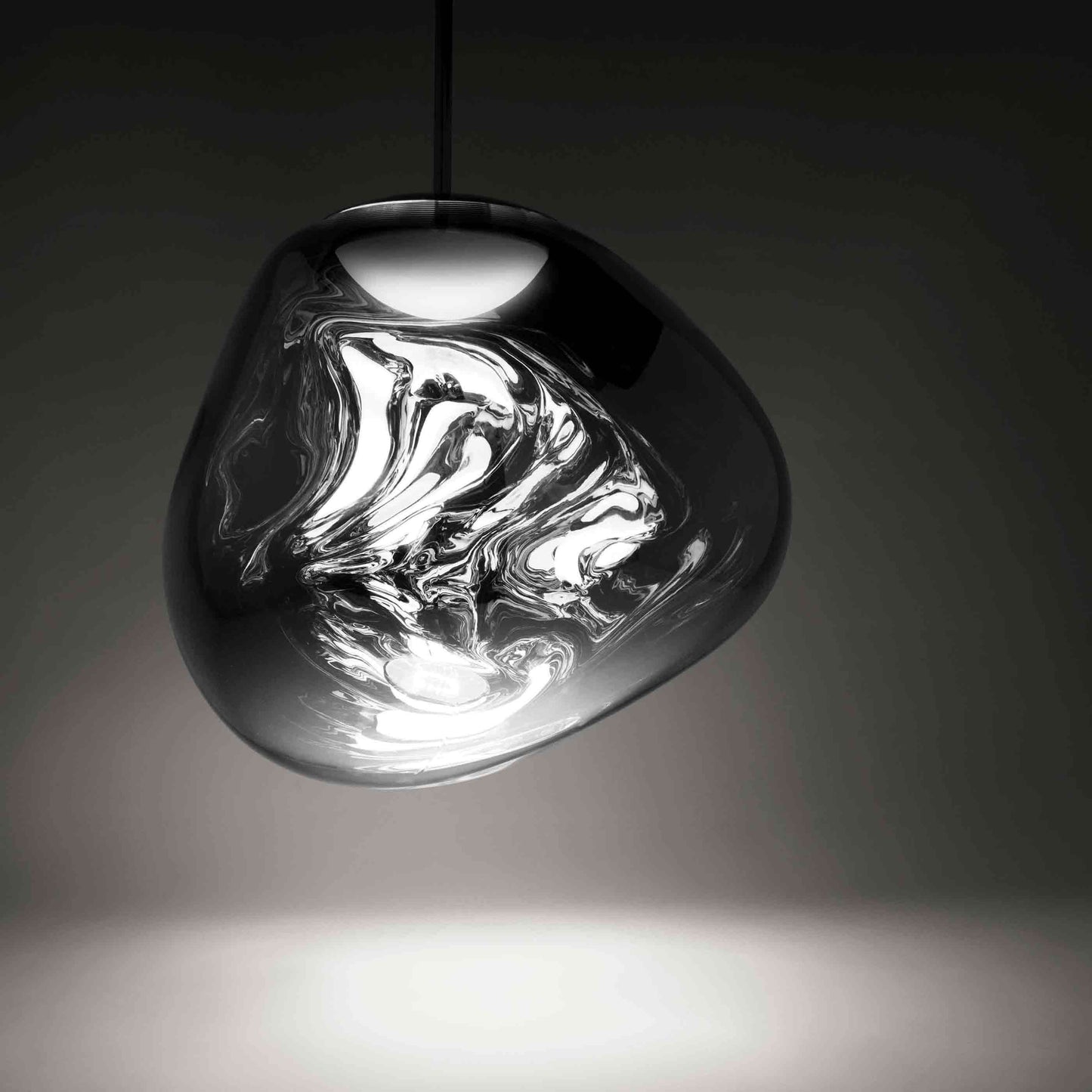 Melt Large LED Pendant Light in Detail.