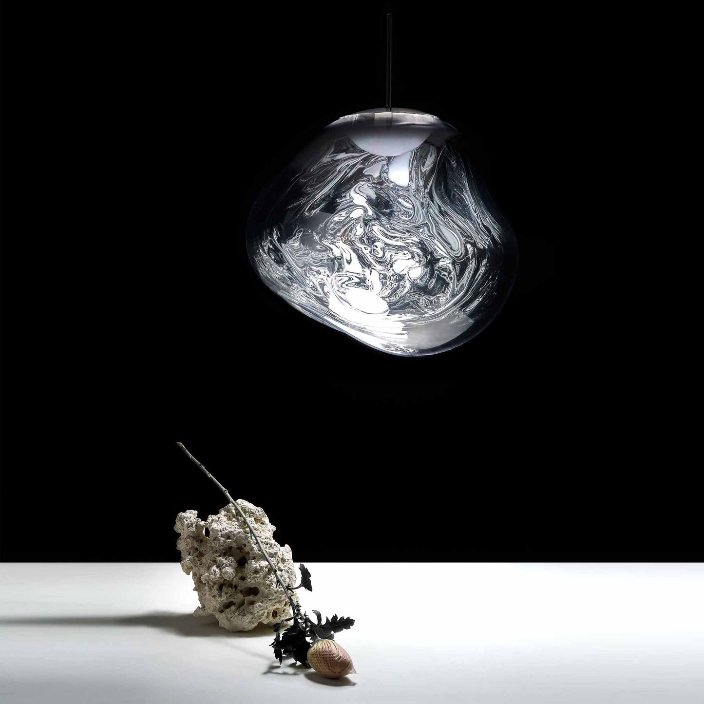 Melt LED Pendant Light in Detail.