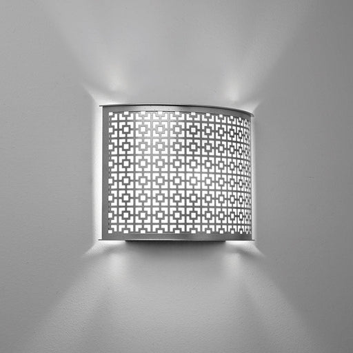 Clarus Wall Light in Detail.
