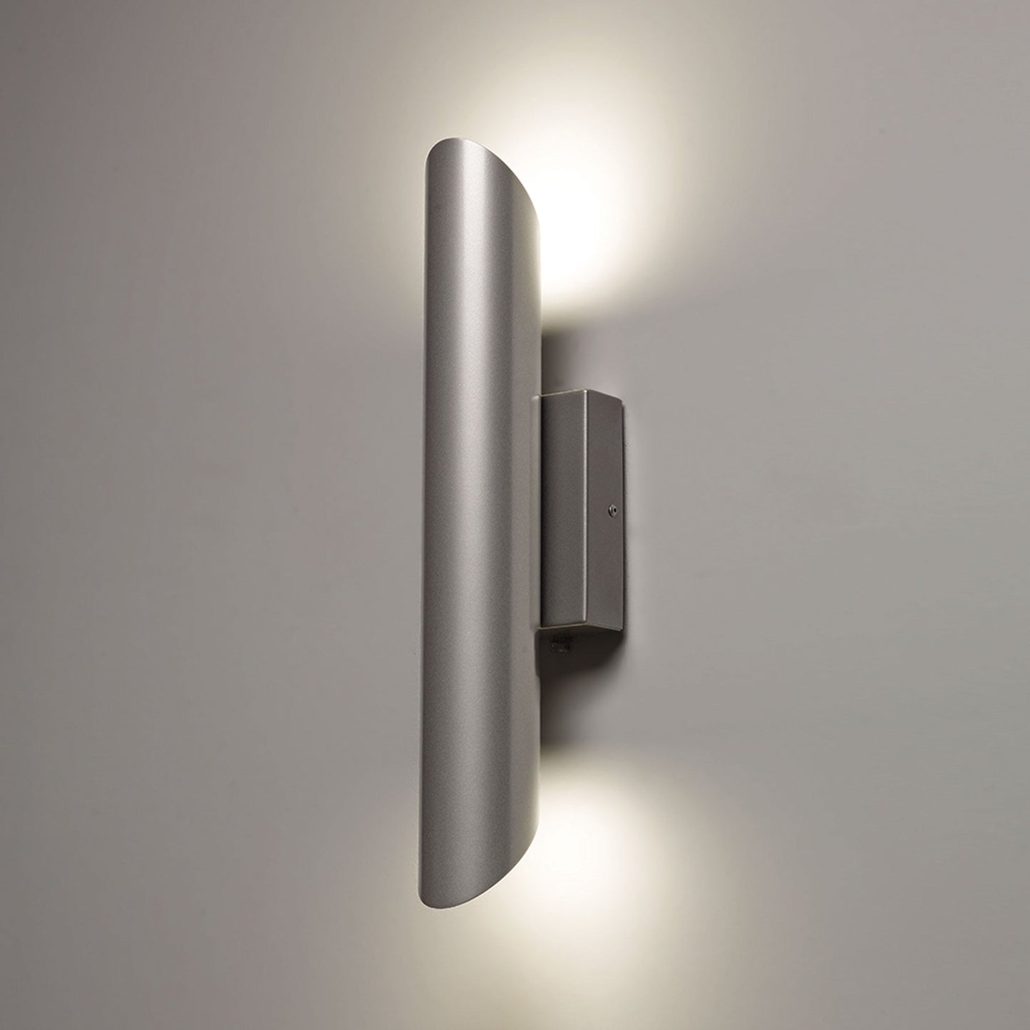 Cylo Angle LED Wall Light in Detail.