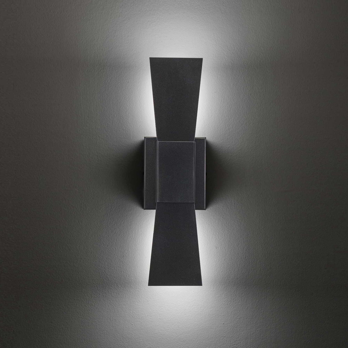 Cylo Banded LED Wall Light in Detail.