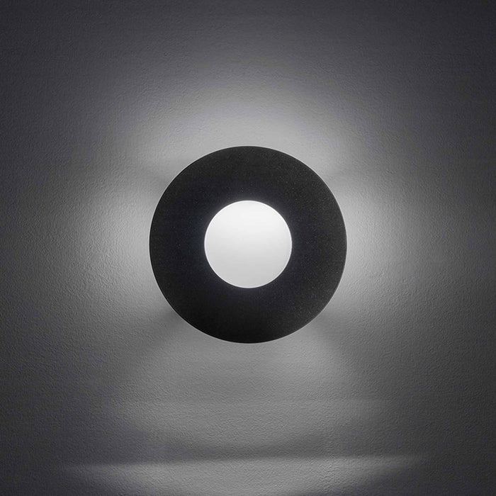 Eo Round LED Wall Light in Detail.