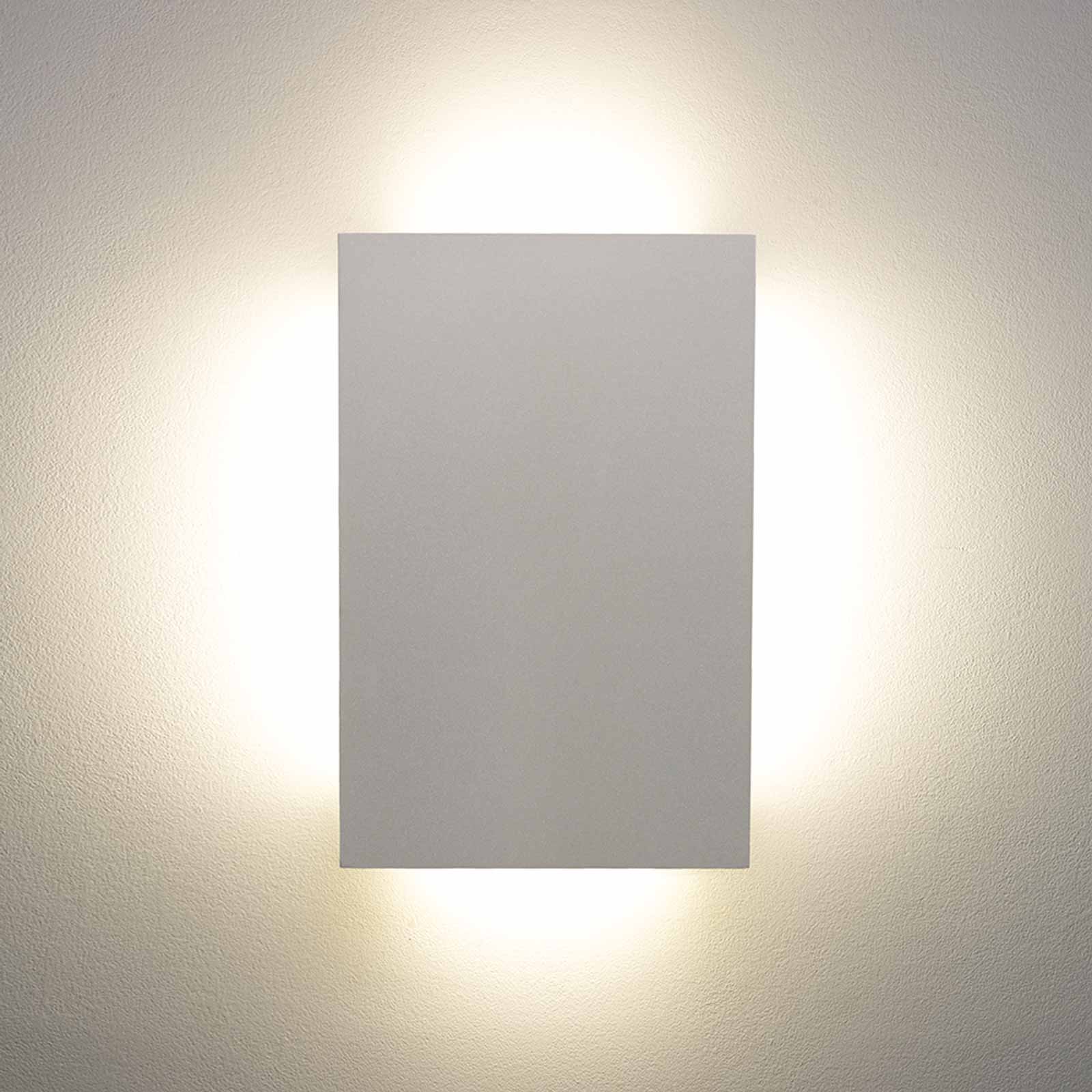 Fortis LED Wall Light in Detail.