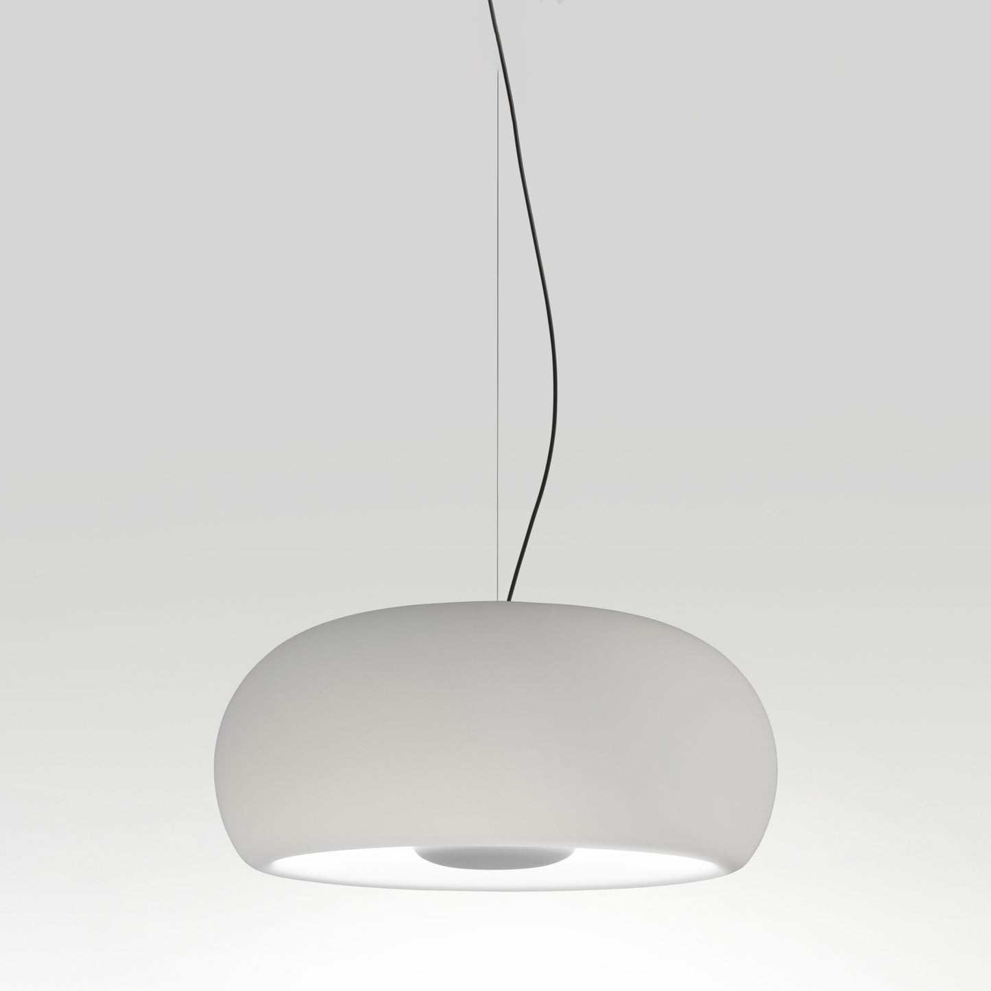 Vetra LED Pendant Light in Large/White/TRIAC Dimmer.