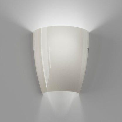 Dafne Wall Light in Detail.