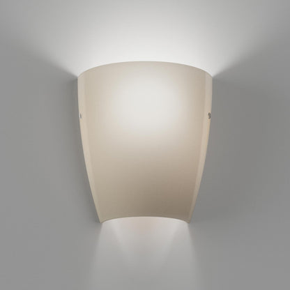 Dafne Wall Light in Detail.
