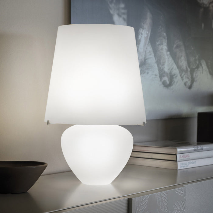 Naxos Table Lamp in living.