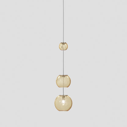 Oto Sp Pea Pendant Light in Detail.