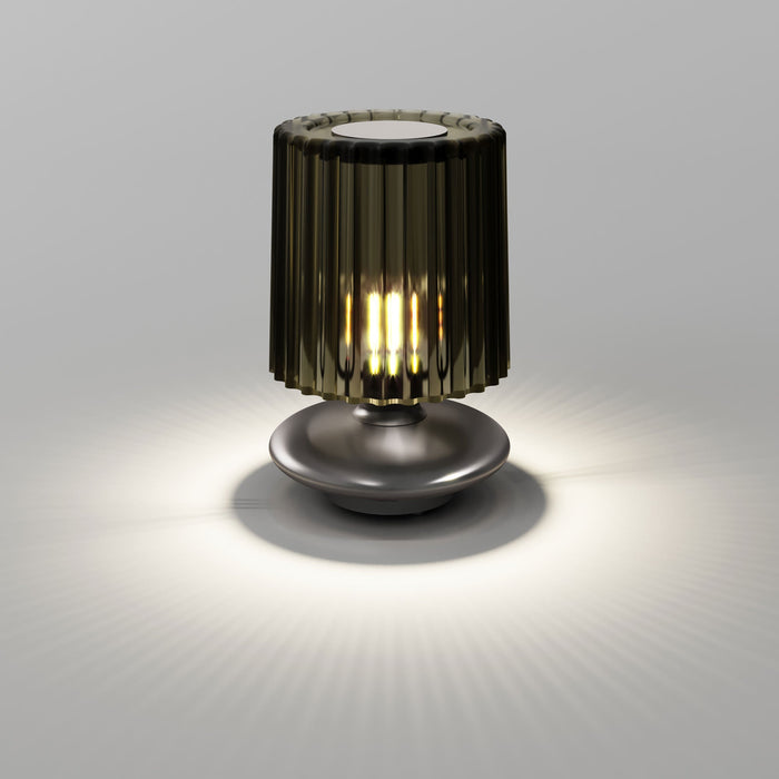Tread Table Lamp in Detail.
