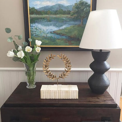 Utopia Table Lamp in Detail.