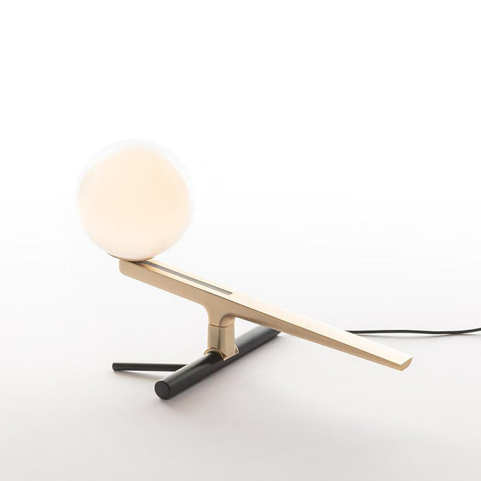 Yanzi LED Table Lamp in Detail.