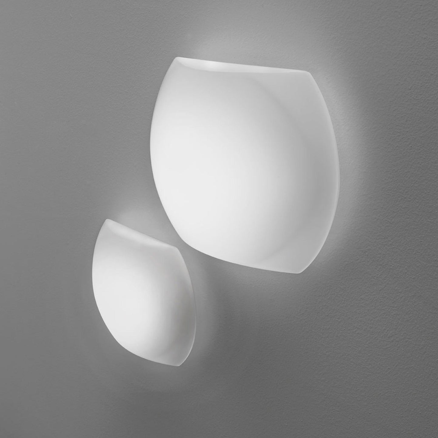 Chiusa Ceiling/Wall Light in Detail.