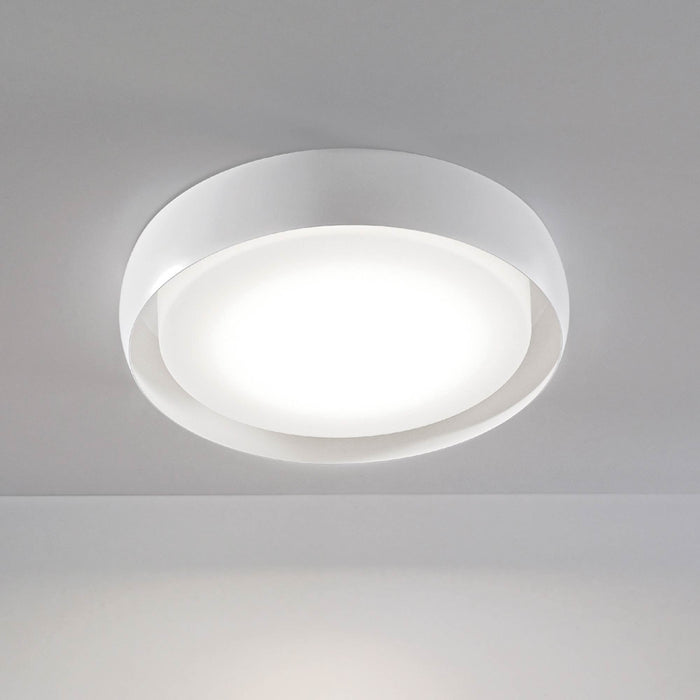 Treviso Ceiling / Wall Light in Detail.